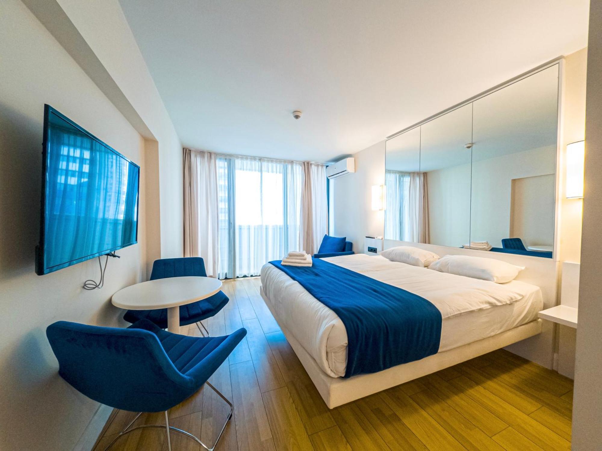 Cozy City Apartments In Orbi Batumi Exteriör bild